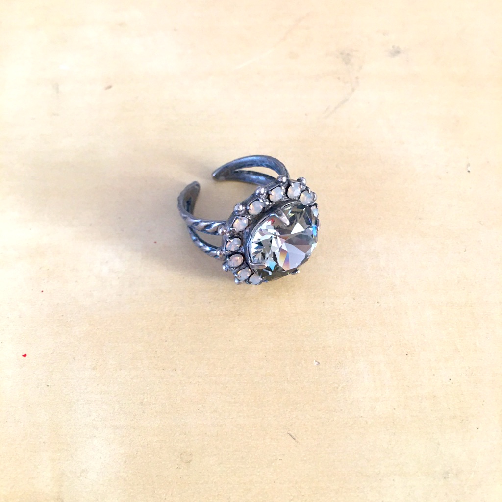Sorrelli Round Cut Crystal Halo Ring Adjustable Band 49$